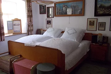 Blick in ein Schlafzimmer anno dazumal