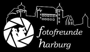 Burgshiloutte, Fotografen und Schriftzug Fotofreunde Harburg