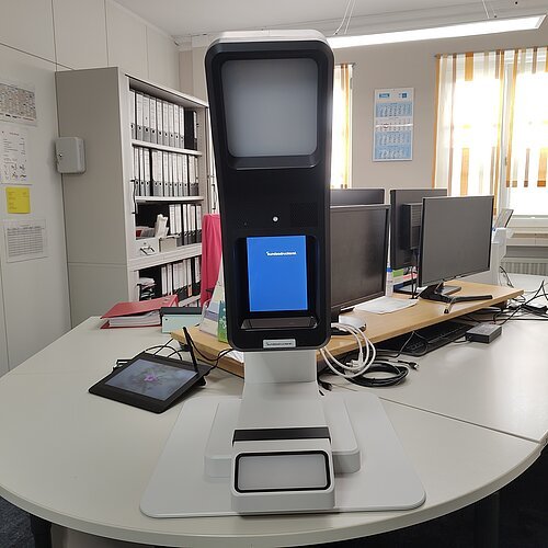 Der neue Passfotoautomat im Bürgerbüro Harburg