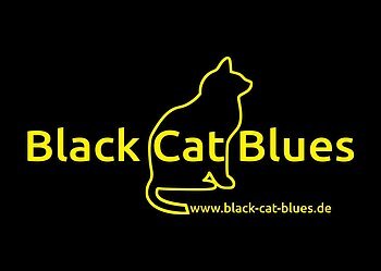 Logo der Band Black Cat Blues. Zu sehen ist die schwarze, gelb umrandete Silhouette einer Katze und der gelbe Schriftzug "Black Cat Blues" auf schwarzem Grund. Sowie die Internetadresse www.black-cat-blues.de
