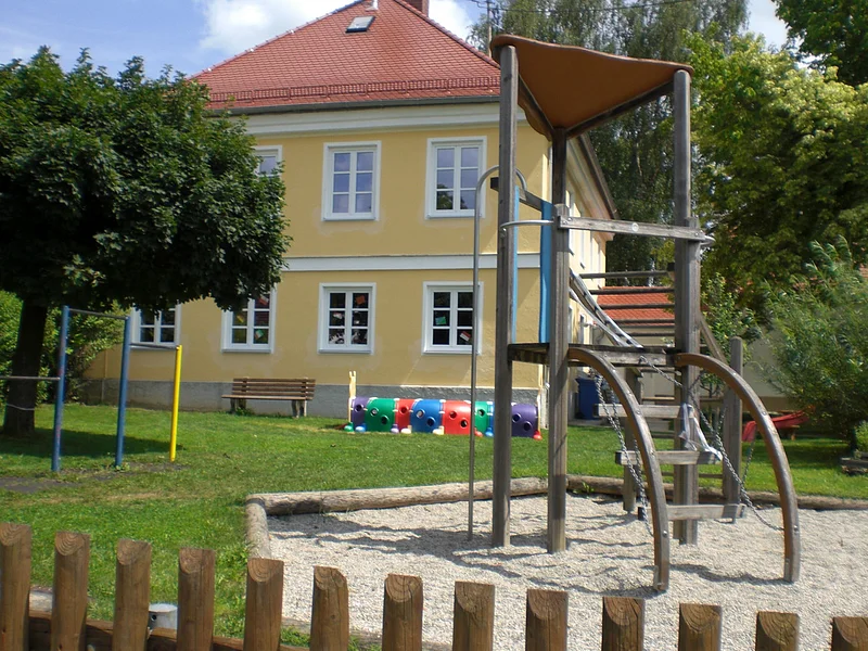 Außenansicht des Kindergarten Ebermergen